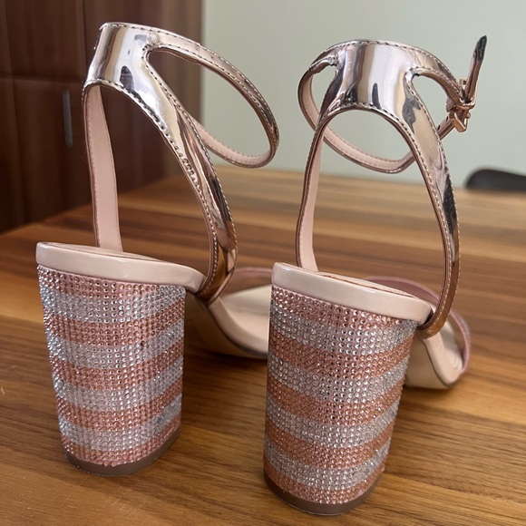 ALDO - Diamond Heels - Size 7 - Picture 8 of 8